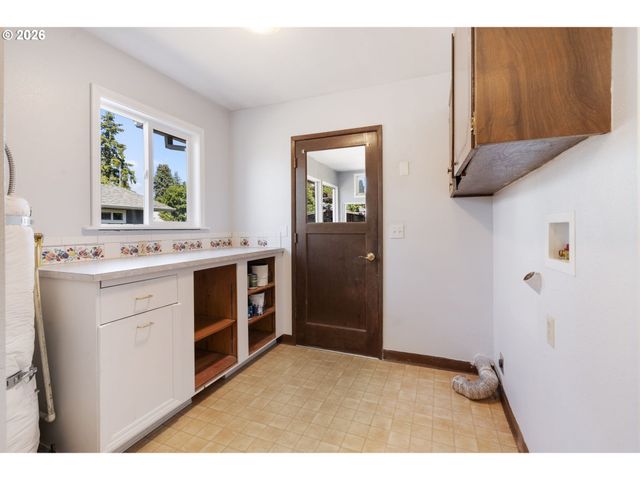 3507 E MAIN St, Hillsboro, OR 97123