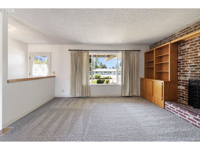 3507 E MAIN St, Hillsboro, OR 97123