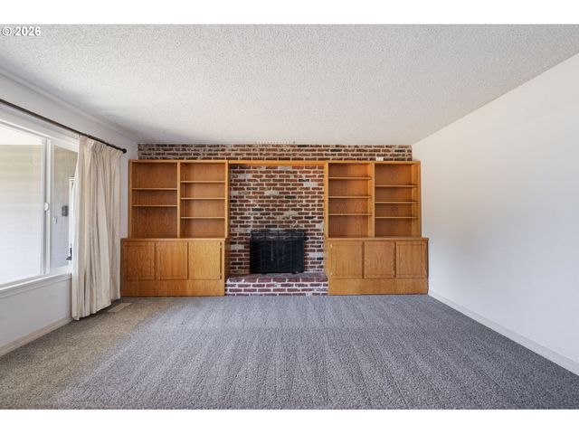 3507 E MAIN St, Hillsboro, OR 97123