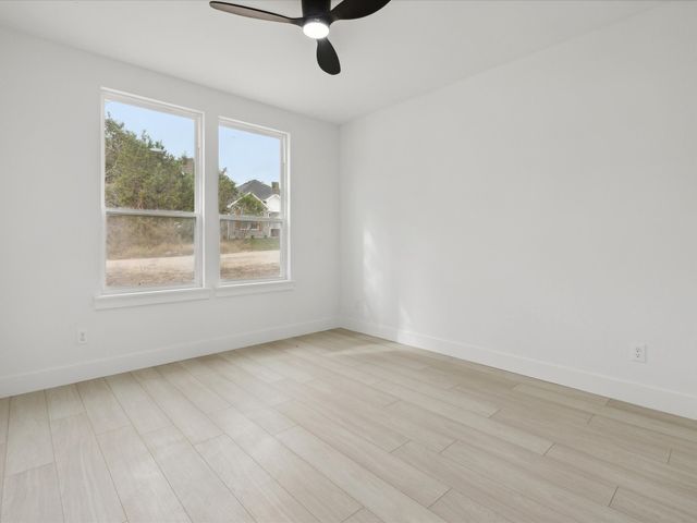 5809 Black Pine Circle, Granbury, TX 76048