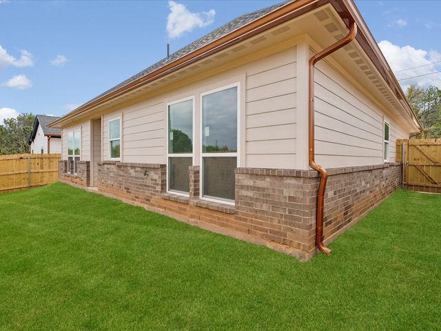 5809 Black Pine Circle, Granbury, TX 76048