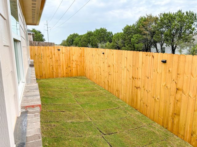 5809 Black Pine Circle, Granbury, TX 76048