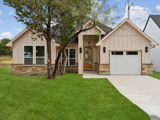 5809 Black Pine Circle, Granbury, TX 76048