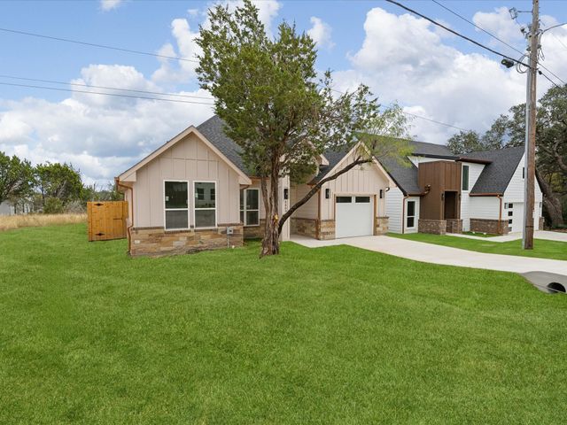 5809 Black Pine Circle, Granbury, TX 76048