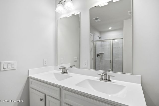 3171 Edgehill Drive, Navassa, NC 28451