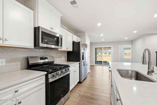 3171 Edgehill Drive, Navassa, NC 28451