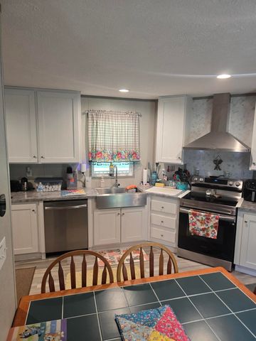 5425 S Ky 233, Gray, KY 40734