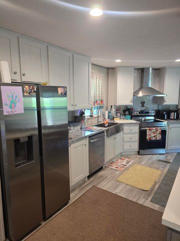 5425 S Ky 233, Gray, KY 40734