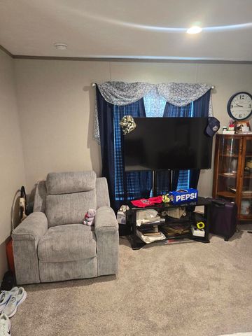 5425 S Ky 233, Gray, KY 40734