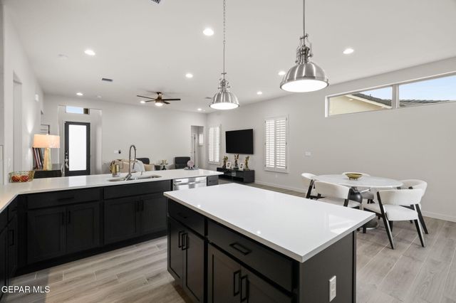 1815 CIMARRON PARK Drive, El Paso, TX 79911