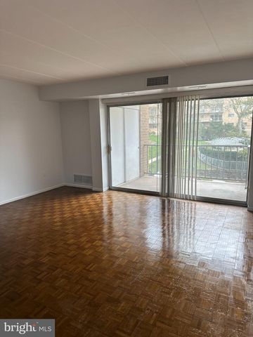 100 WEST AVE, Jenkintown, PA 19046