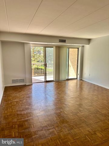 100 WEST AVE, Jenkintown, PA 19046