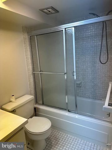 100 WEST AVE, Jenkintown, PA 19046