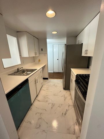 100 WEST AVE, Jenkintown, PA 19046