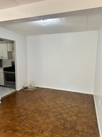 100 WEST AVE, Jenkintown, PA 19046