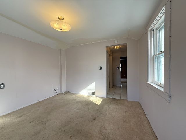 4040 Rose Avenue, Lyons, IL 60534