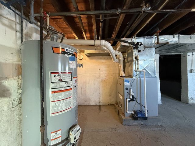 4040 Rose Avenue, Lyons, IL 60534