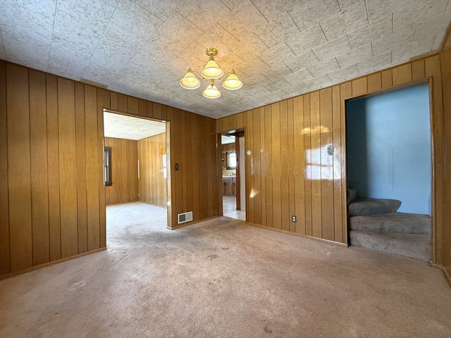 4040 Rose Avenue, Lyons, IL 60534