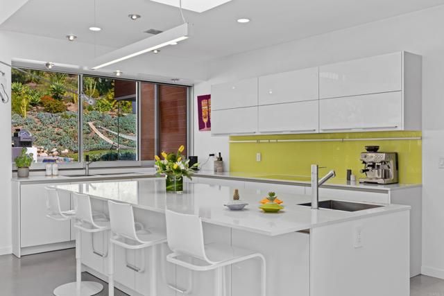 6672 Avenida Andorra, La Jolla (san Diego), CA 92037