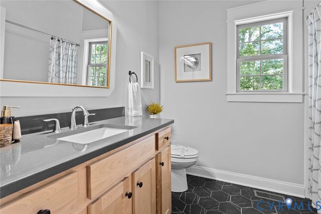 1326 Sparrows Song Dr, Manakin Sabot, VA 23103