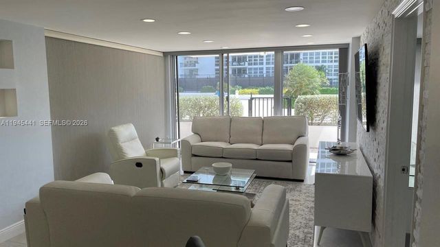 531 N Ocean Blvd 404, Pompano Beach, FL 33062