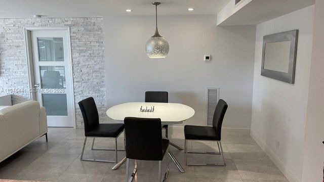 531 N Ocean Blvd 404, Pompano Beach, FL 33062