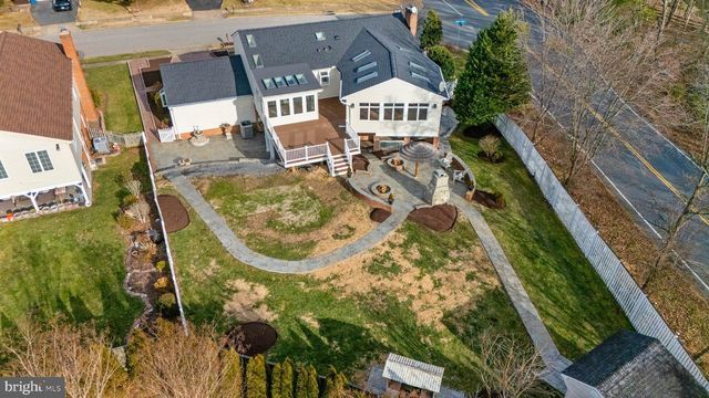 6462 HONEY TREE CT, Burke, VA 22015