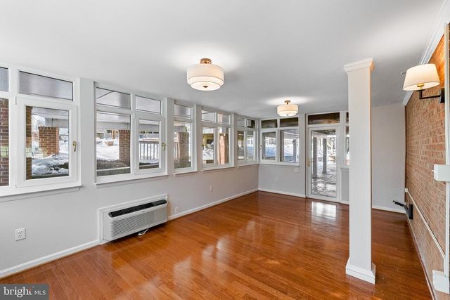 6462 HONEY TREE CT, Burke, VA 22015