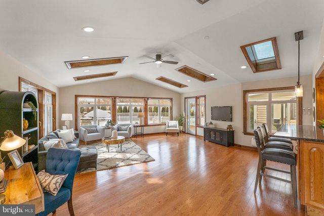 6462 HONEY TREE CT, Burke, VA 22015