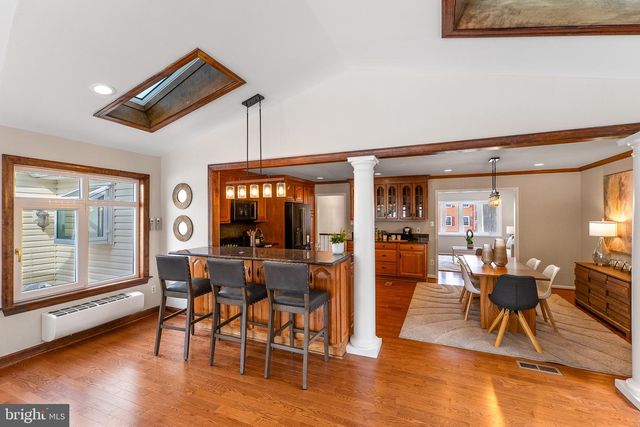 6462 HONEY TREE CT, Burke, VA 22015