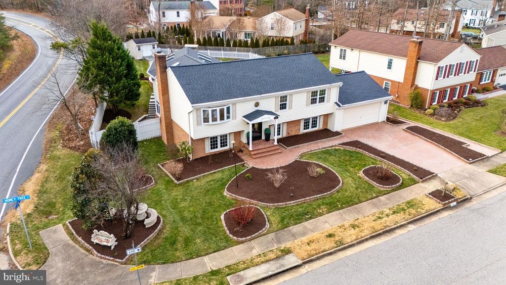 6462 HONEY TREE CT, Burke, VA 22015