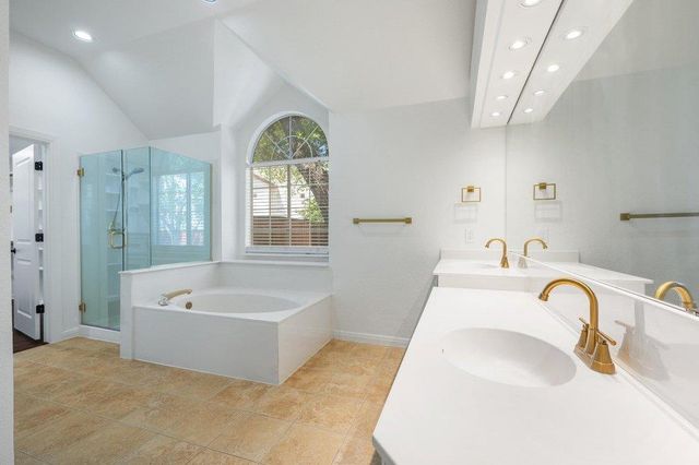 209 El Rio DR, Lakeway, TX 78734