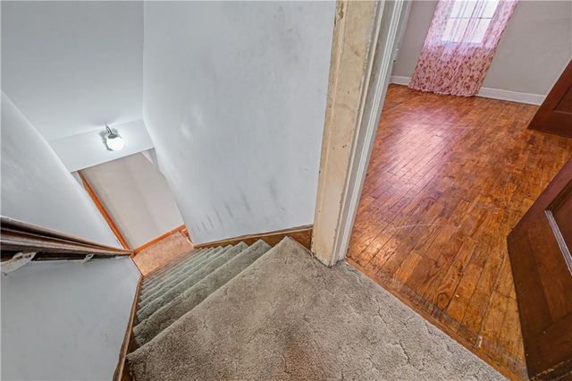 4925 Metropolitan Avenue, Kansas City, KS 66106