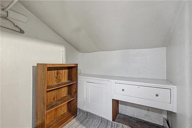 4925 Metropolitan Avenue, Kansas City, KS 66106