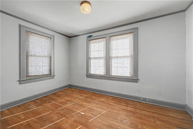 4925 Metropolitan Avenue, Kansas City, KS 66106