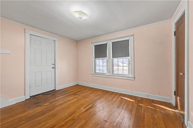 4925 Metropolitan Avenue, Kansas City, KS 66106