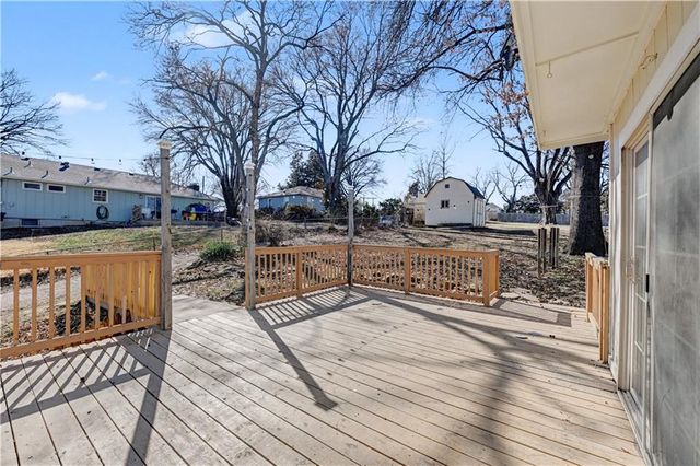 4925 Metropolitan Avenue, Kansas City, KS 66106