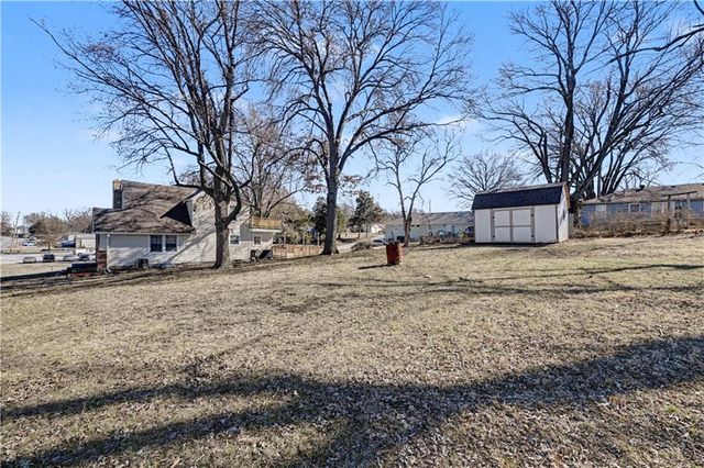 4925 Metropolitan Avenue, Kansas City, KS 66106