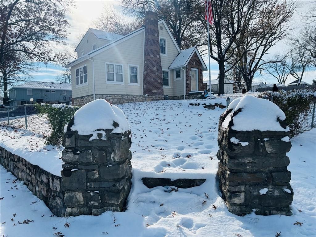 4925 Metropolitan Avenue, Kansas City, KS 66106