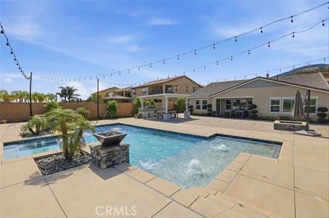2627 Chad Zeller Lane, Corona, CA 92882