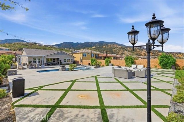 2627 Chad Zeller Lane, Corona, CA 92882