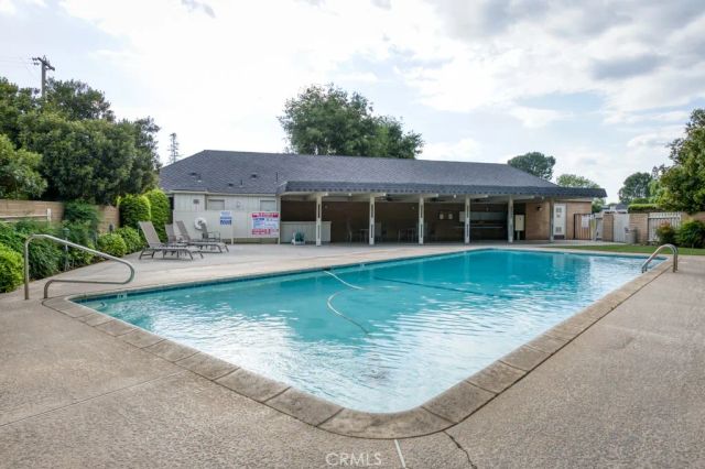 7560 N Charles Avenue C, Fresno, CA 93711