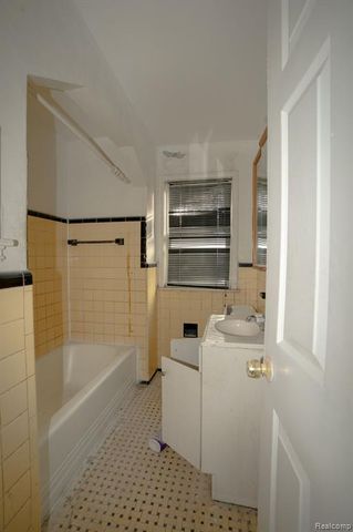 14565 Cloverlawn Street, Detroit, MI 48238