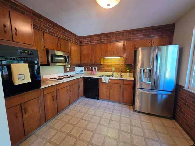 4625 N Ridgewood Drive, Bloomington, IN 47404