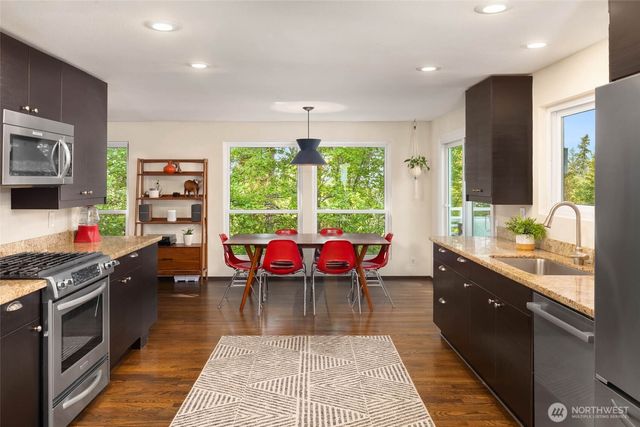 6311 121 Avenue SE, Bellevue, WA 98006