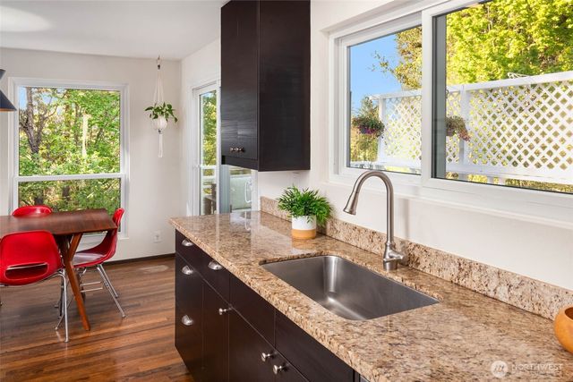 6311 121 Avenue SE, Bellevue, WA 98006