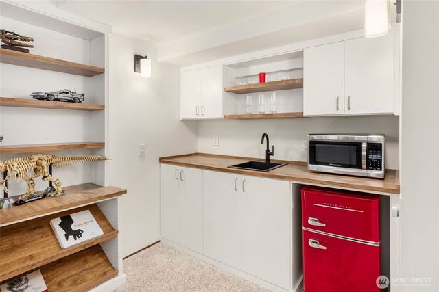 6311 121 Avenue SE, Bellevue, WA 98006