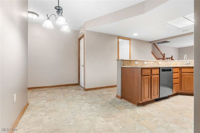 135 Sand Court, Fairlawn, OH 44333