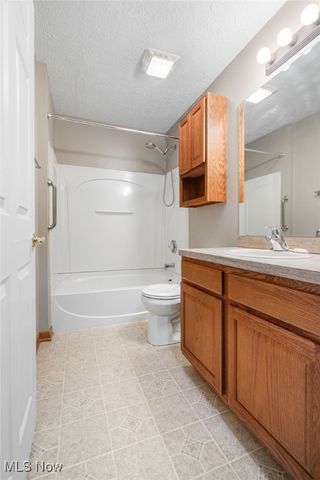 135 Sand Court, Fairlawn, OH 44333