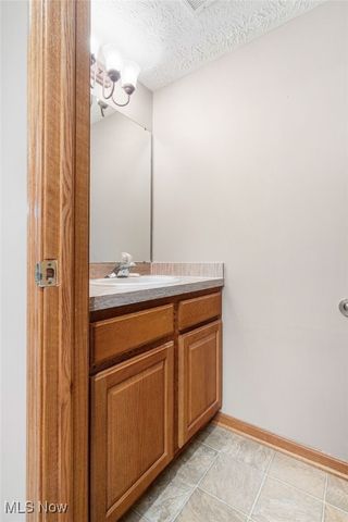 135 Sand Court, Fairlawn, OH 44333